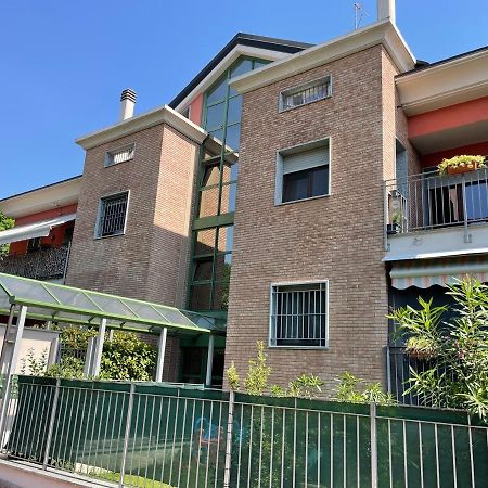 Appartamento Pero Fiera Milano Figino Buitenkant foto